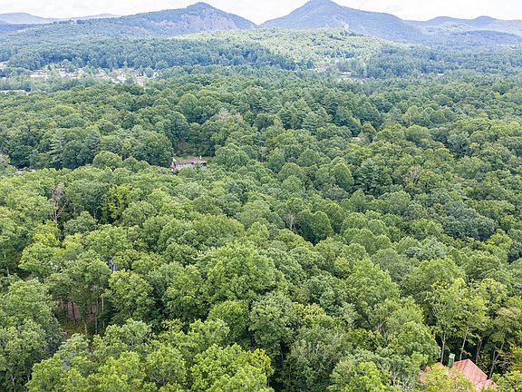 2nd image of 10 Lone Panther Ridge