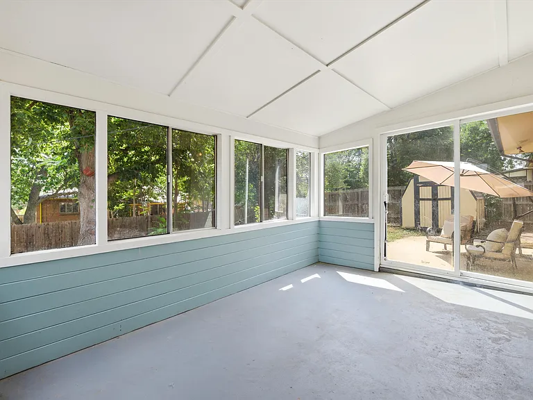 532 S Union Blvd — Photo 19