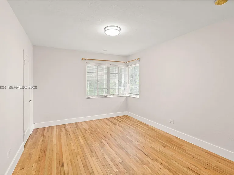1431 Algeria Ave — Photo 15