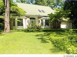 77 Tuliptree Ln, Rochester, NY 14617