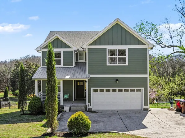 326 Twin Cove Dr, Lebanon, TN 37087