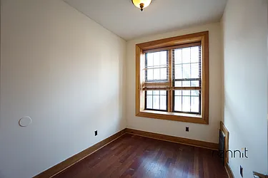 Rented by Rennit Inc.