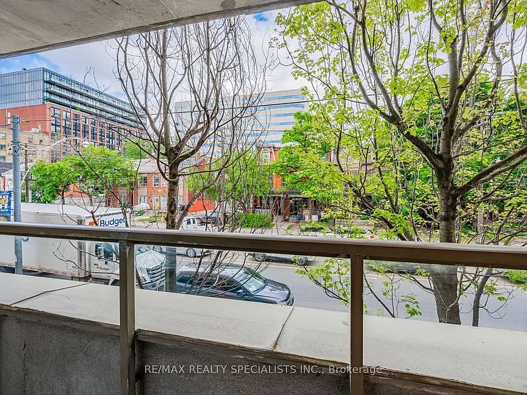 140 Bathurst St #208 — Photo 26