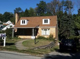 6301 Pleasant St, South Park, PA