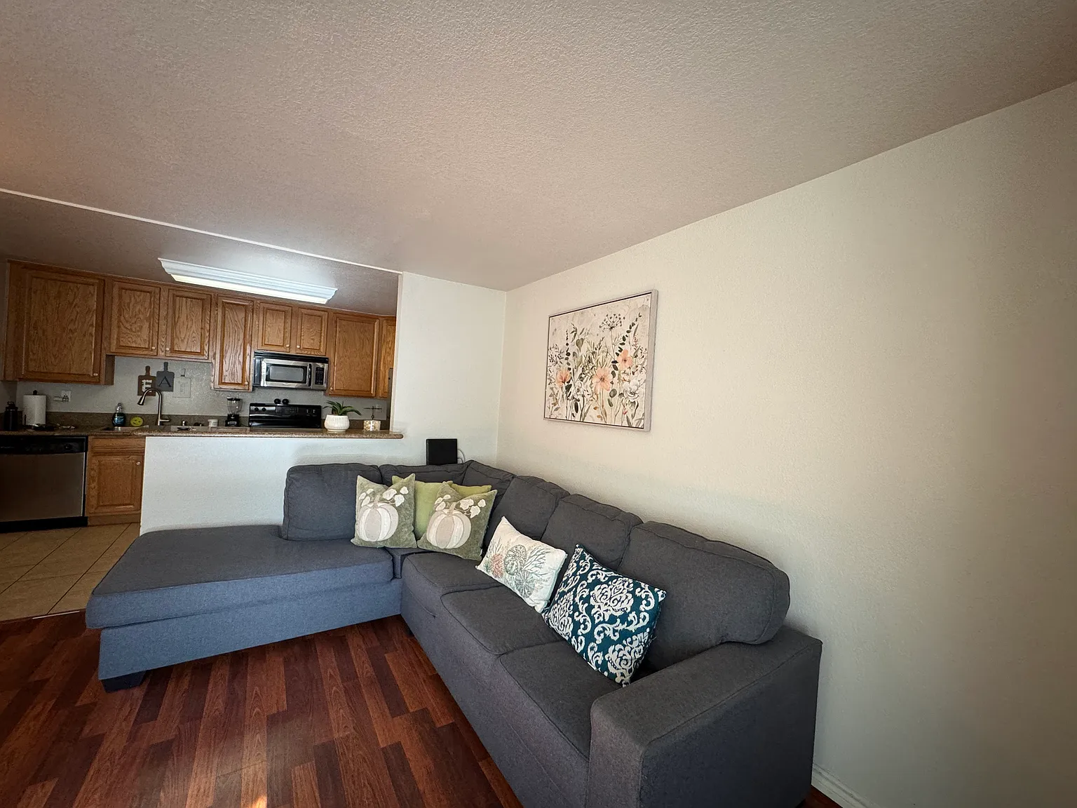 2 bed, 753 sqft, $2,500 — Photo 4