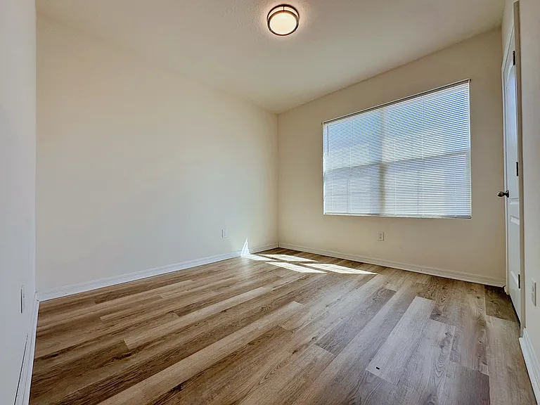 2681 Magnolia Ave — Photo 16