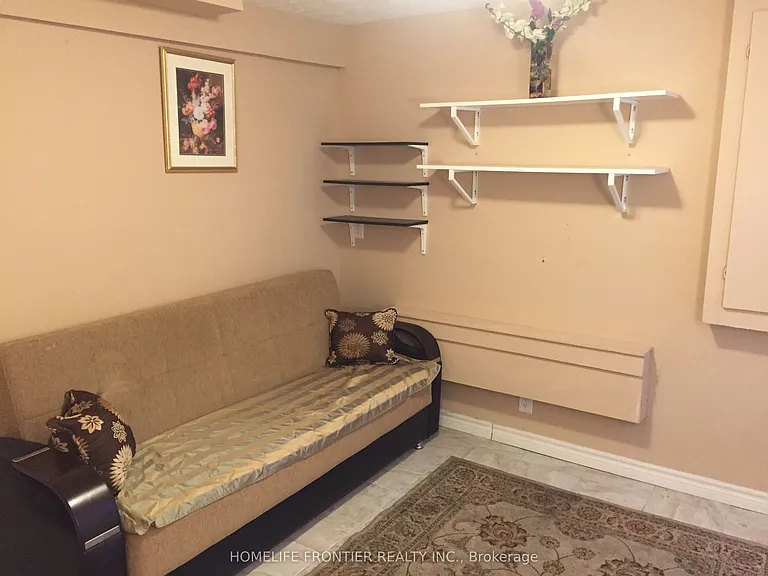 248 Shuter St — Photo 11
