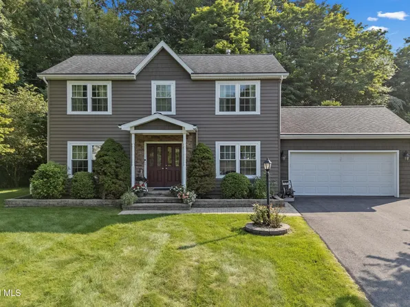 47 New Netherland Way, Halfmoon, NY 12065