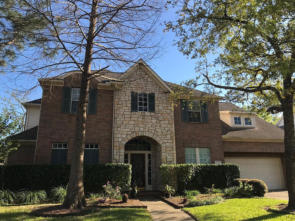 Front exterior of this beautiful home.
