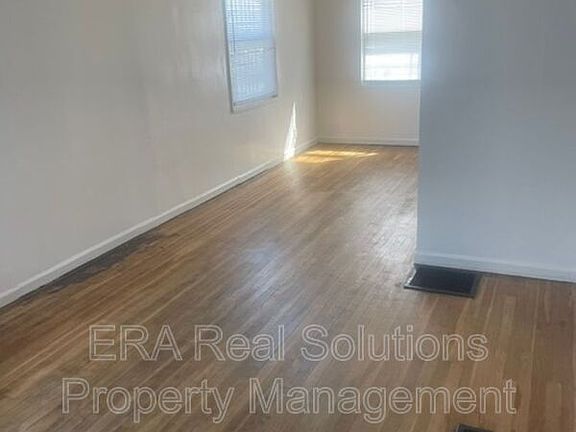 4th image of 2242 Dresden St