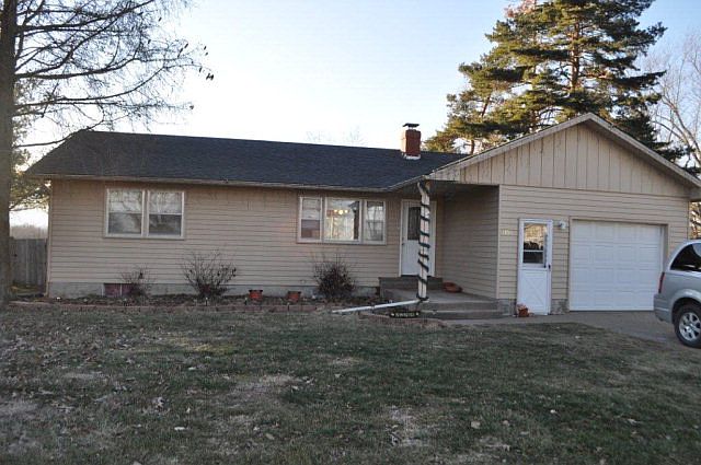 1st image of 1706 Cottage Grove Pl