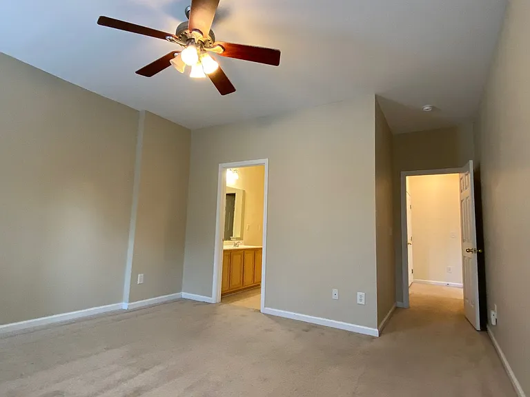 232 Hadley Commons Dr — Photo 11