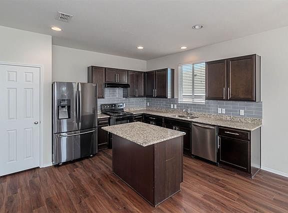 4th image of 3016 Pinyon Pl