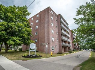 67 N Park St, Brantford, ON N3R 6N9