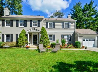 11829 Goya Dr, Potomac, MD 20854