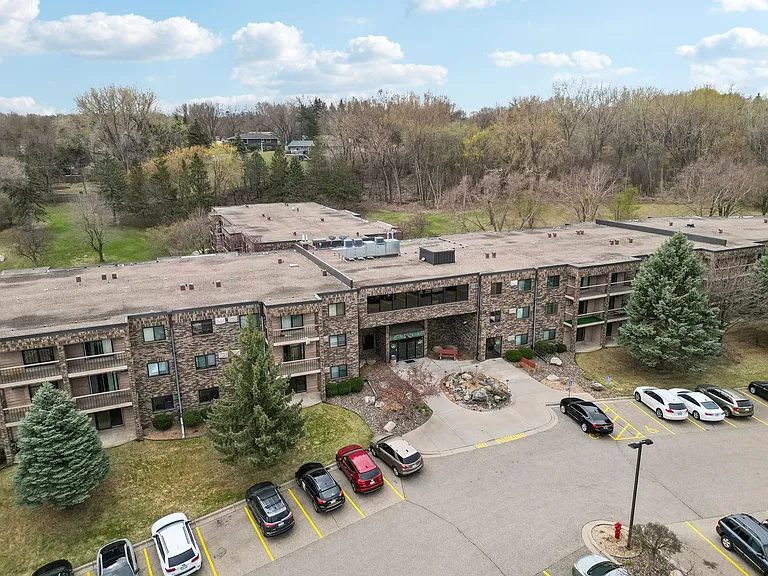 Park Place Apartments in Burnsville — Photo 34