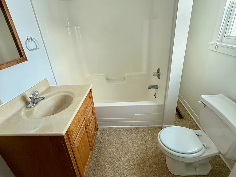 29512 Maple St — Photo 8
