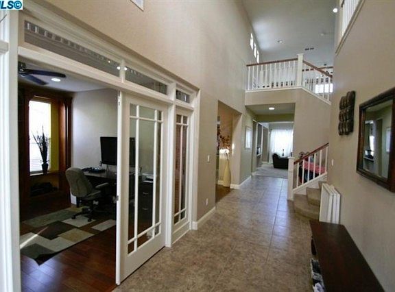 3rd image of 2712 W Tyler Ave