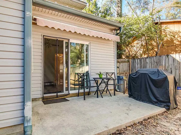 1816 Seay Ct — Photo 17