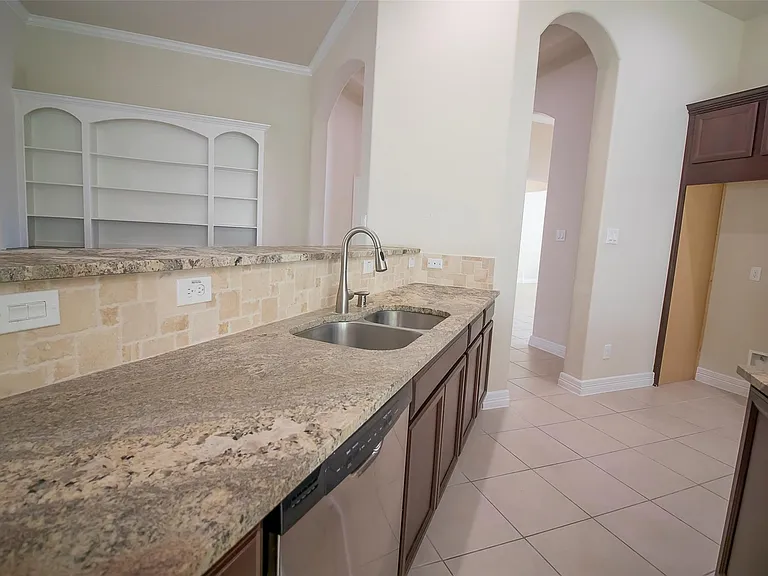 4718 Sabero Ln — Photo 22
