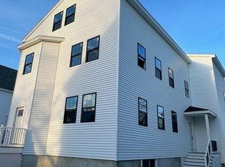 220 Carleton St, Lawrence, MA 01843