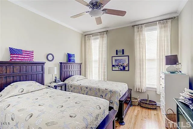 1109 Front Gate Ln — Photo 10