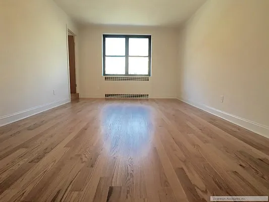 Rented by Sovereign Associates | media 34