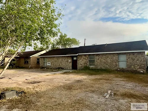 1485 E Stenger St Photo 1