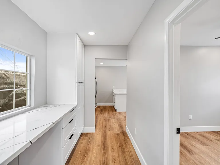 4286 Marlborough Ave — Photo 10