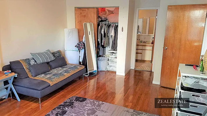 Rented by ZealEstate Group Inc | media 43