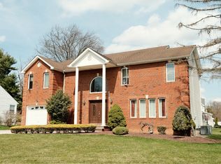 6 Evans Ter, Clark, NJ 07066