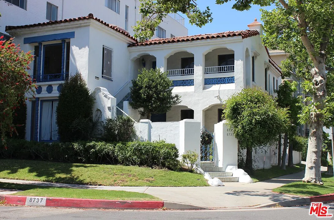 2 bed, 2.0 bath, 1800 sqft, $4,495 — Photo 1