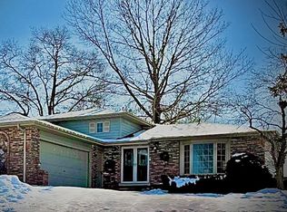 1885 Loganberry Ln, Crown Point, IN 46307