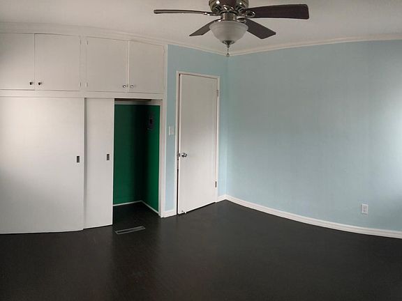 3rd image of 921 F Ave