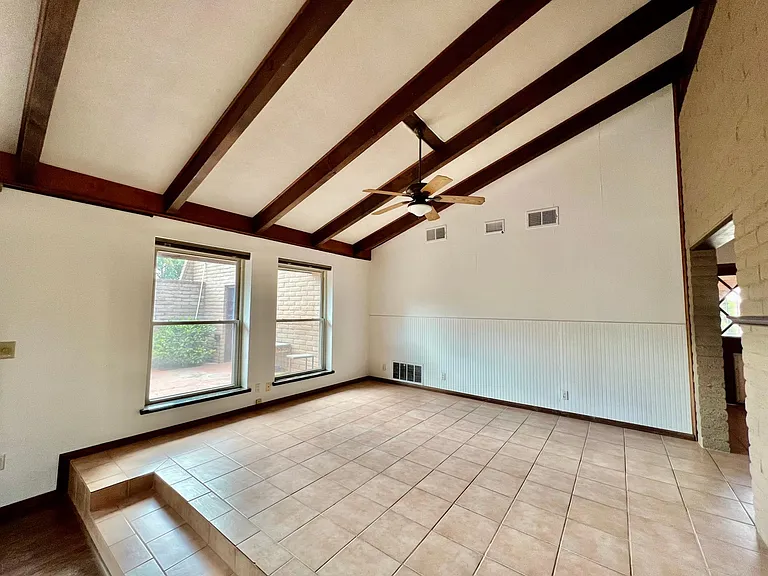 1528 Camino Cerrito SE — Photo 19