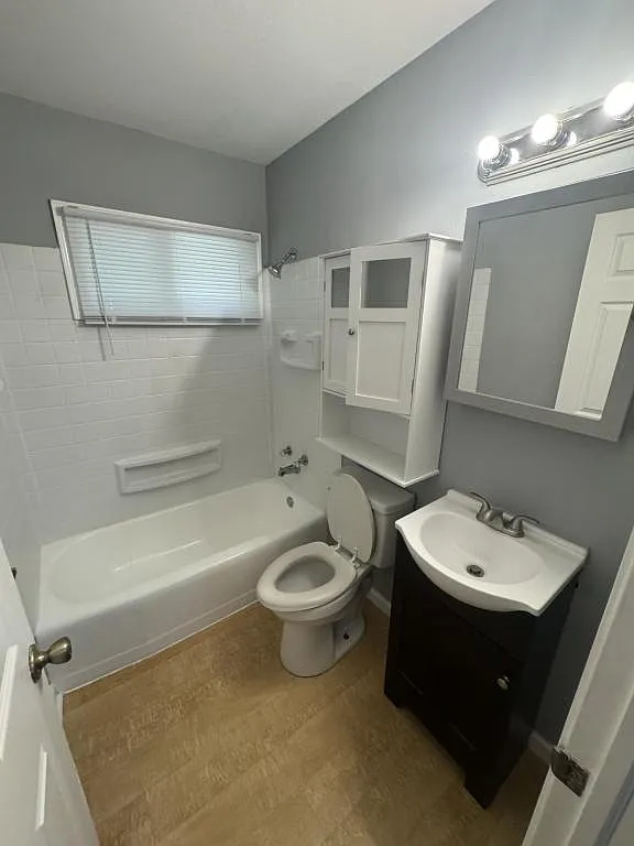 9841 Crusader Dr — Photo 4