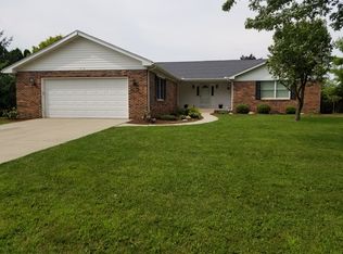 313 Gayle Dr, Sweetser, IN 46987