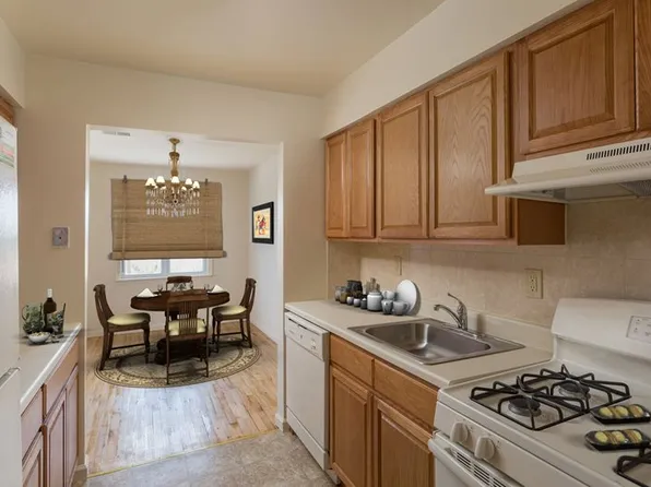 Linwood Village, 300 Linn Dr APT 2, Verona, NJ 07044