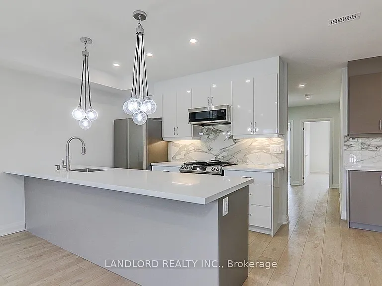 115 Livingstone Ave #UPPER — Photo 10