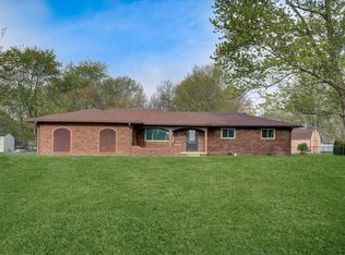 1384 S Daisy Ln, New Palestine, IN