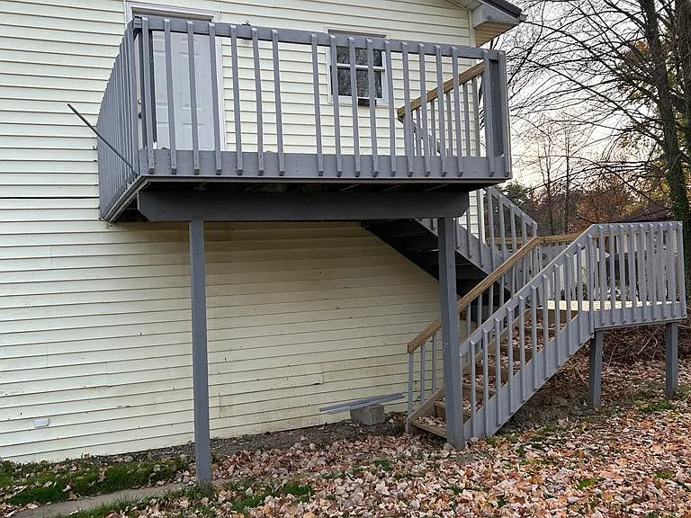 DECK OFF MASTER AND YARD