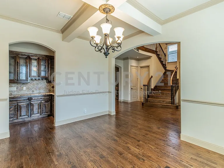 7565 Rawlins Ln — Photo 14