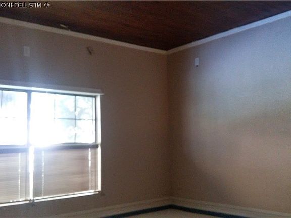 3rd image of 14279 S Hickory Pl