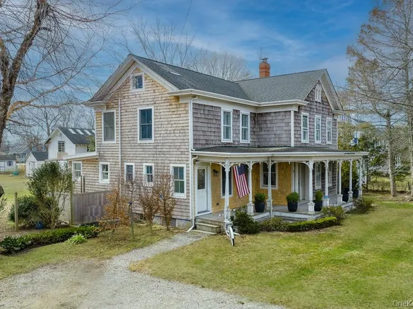 7220 Main Road, East Marion, NY 11939