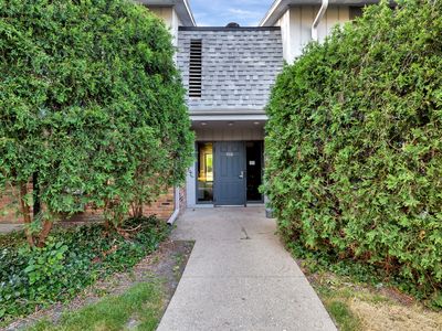908 E Old Willow Rd APT 202, Prospect Heights, IL, 60070
