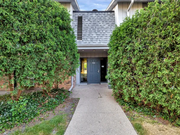 908 E Old Willow Rd APT 202, Prospect Heights, IL 60070