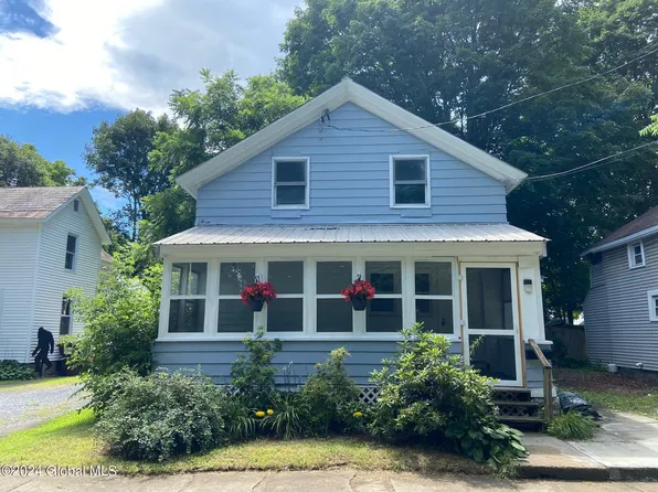 20 Chestnut Street, South Glens Falls, NY 12803