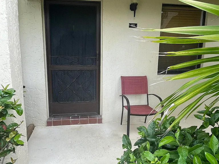 4598 Lucerne Lakes Blvd E #101 — Photo 2
