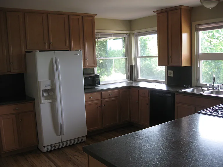 10 Woodside Dr — Photo 4