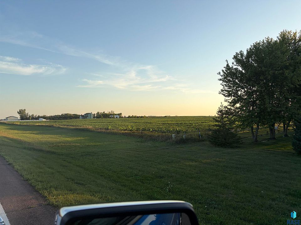 2nd image of 466th Ave